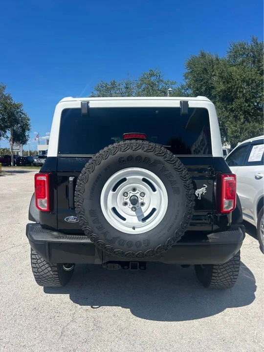 2022 Ford Bronco 6th Gen - Image 5 of 9