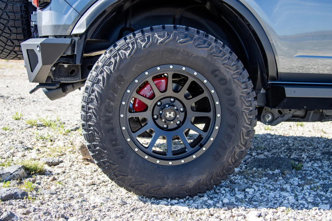 2022 Ford Bronco 6th Gen - Image 30 of 31