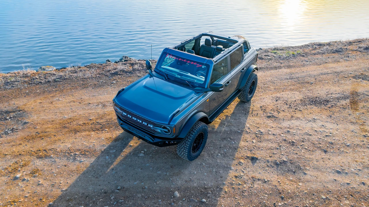 2022 Ford Bronco 6th Gen - Image 9 of 31