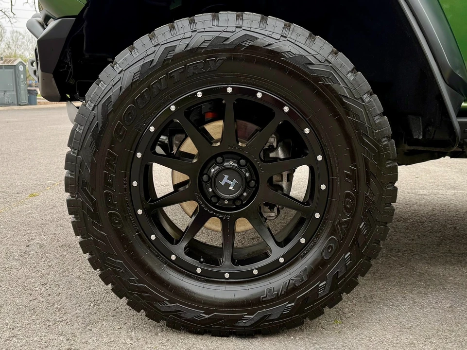 2022 Ford Bronco Raptor 6th Gen - Image 12 of 21
