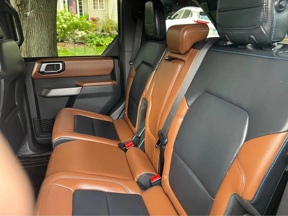 2022 Ford Bronco 6th Gen - Image 6 of 10