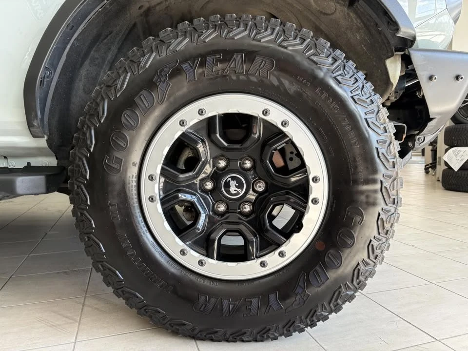 2022 Ford Bronco 6th Gen - Image 10 of 20