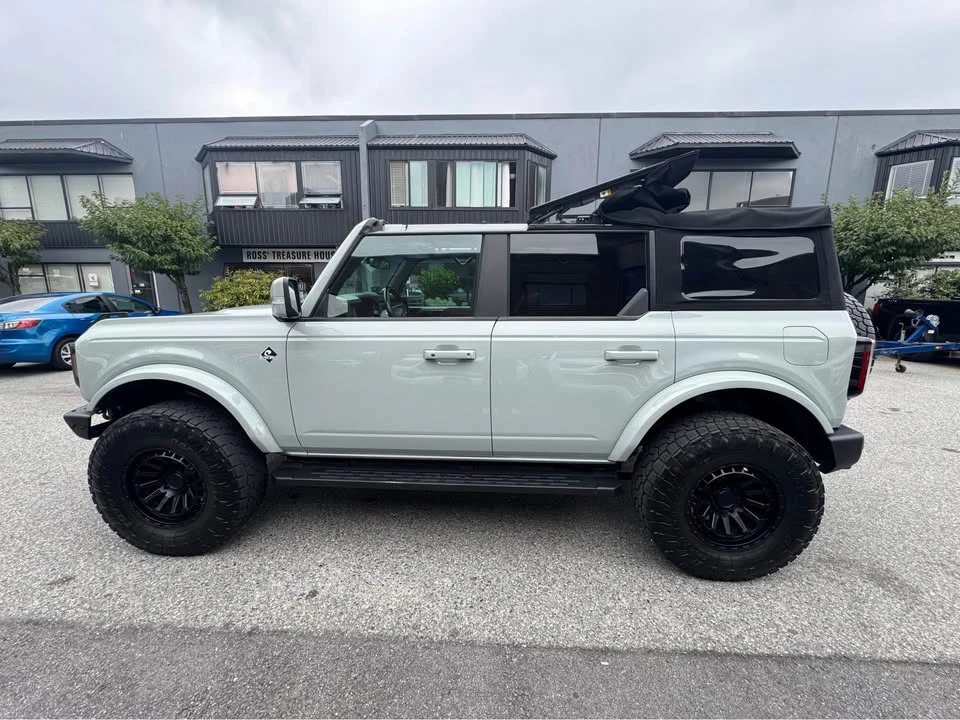 2022 Ford Bronco 6th Gen - Image 5 of 18