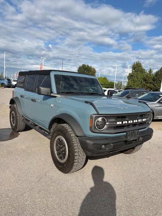 2022 Ford Bronco 6th Gen - Image 3 of 15