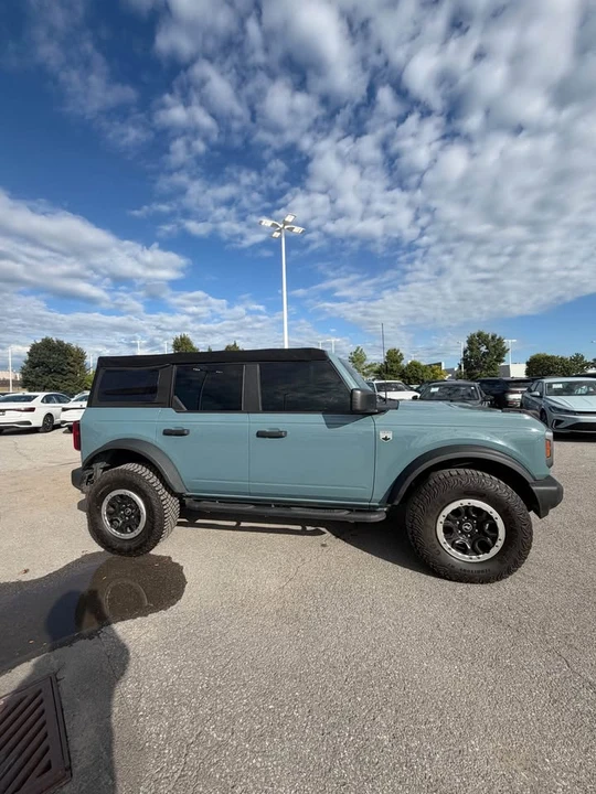 2022 Ford Bronco 6th Gen - Image 4 of 15