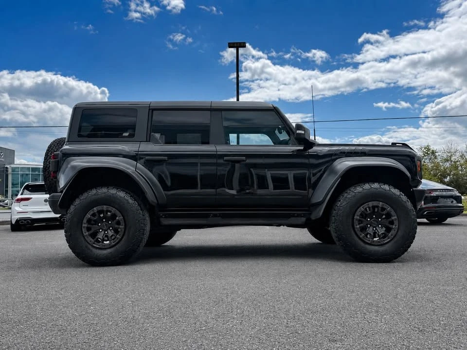 2022 Ford Bronco 6th Gen - Image 2 of 17