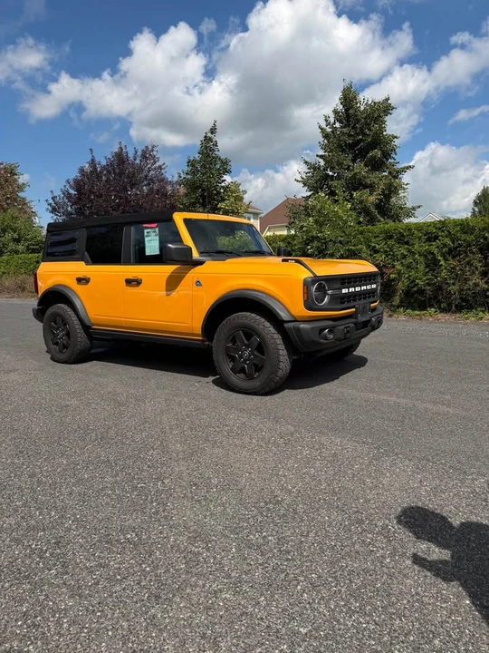 2022 Ford Bronco 6th Gen - Image 3 of 10