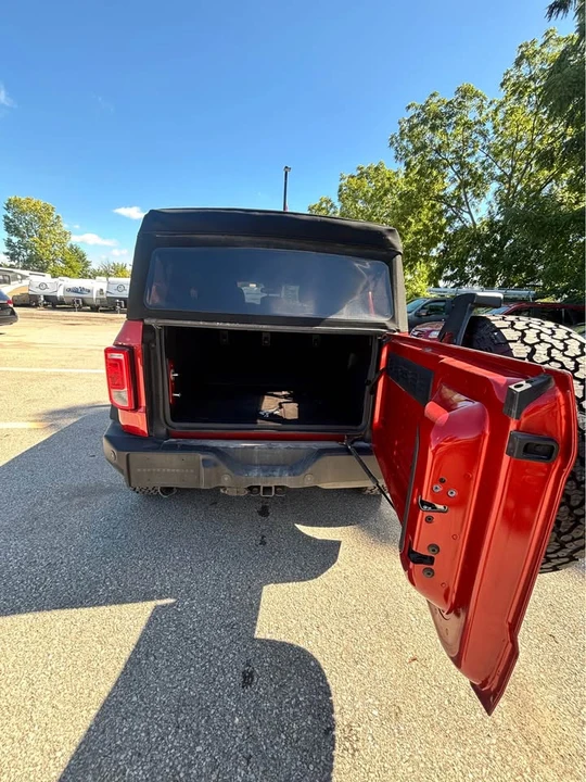 2022 Ford Bronco 6th Gen - Image 6 of 16