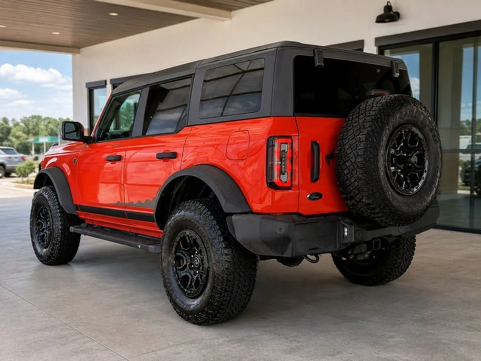 2022 Ford Bronco 6th Gen - Image 3 of 8