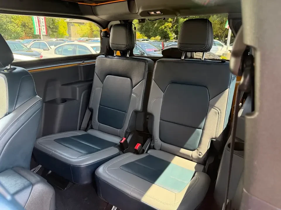 2022 Ford Bronco 6th Gen - Image 15 of 17
