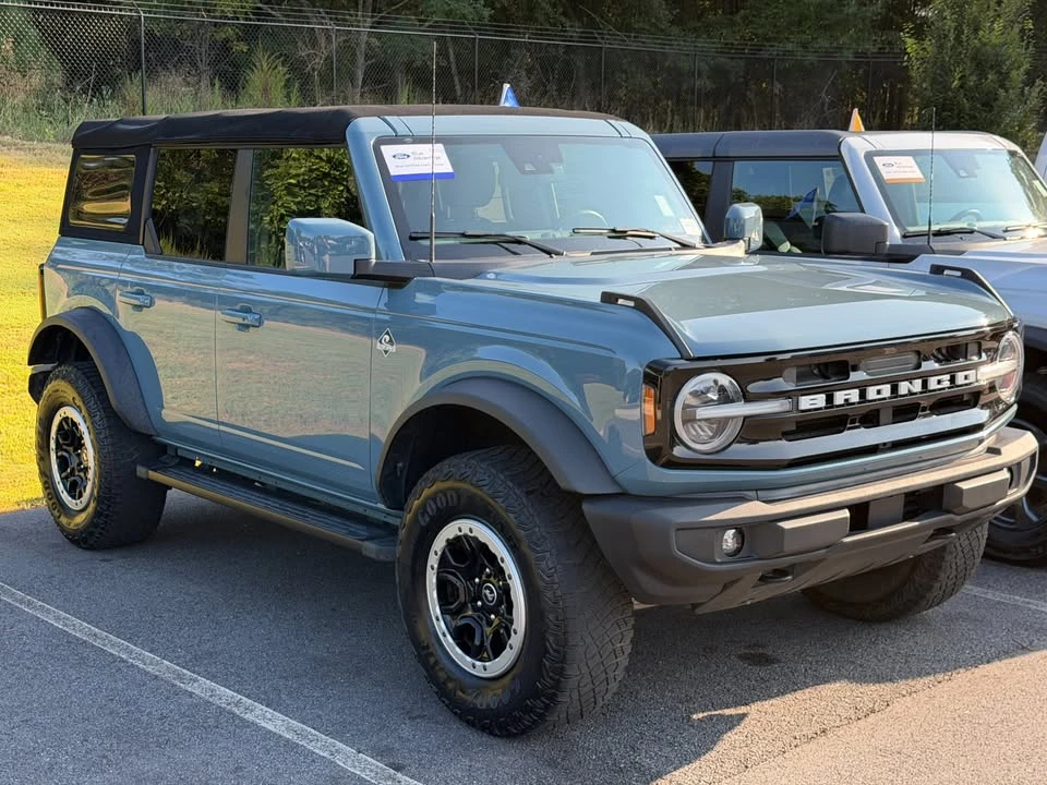 2022 Ford Bronco 6th Gen - Image 3 of 11