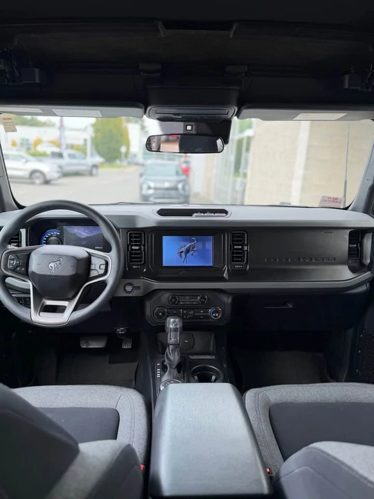 2022 Ford Bronco 6th Gen - Image 4 of 13