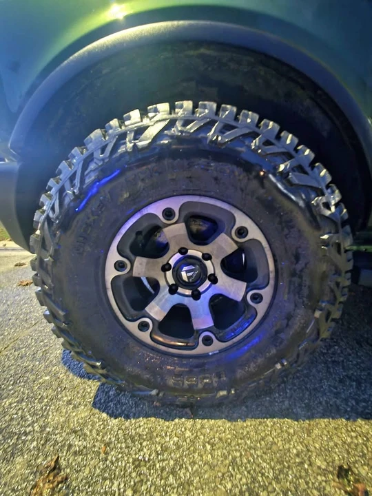 2022 Ford Bronco 6th Gen - Image 5 of 15
