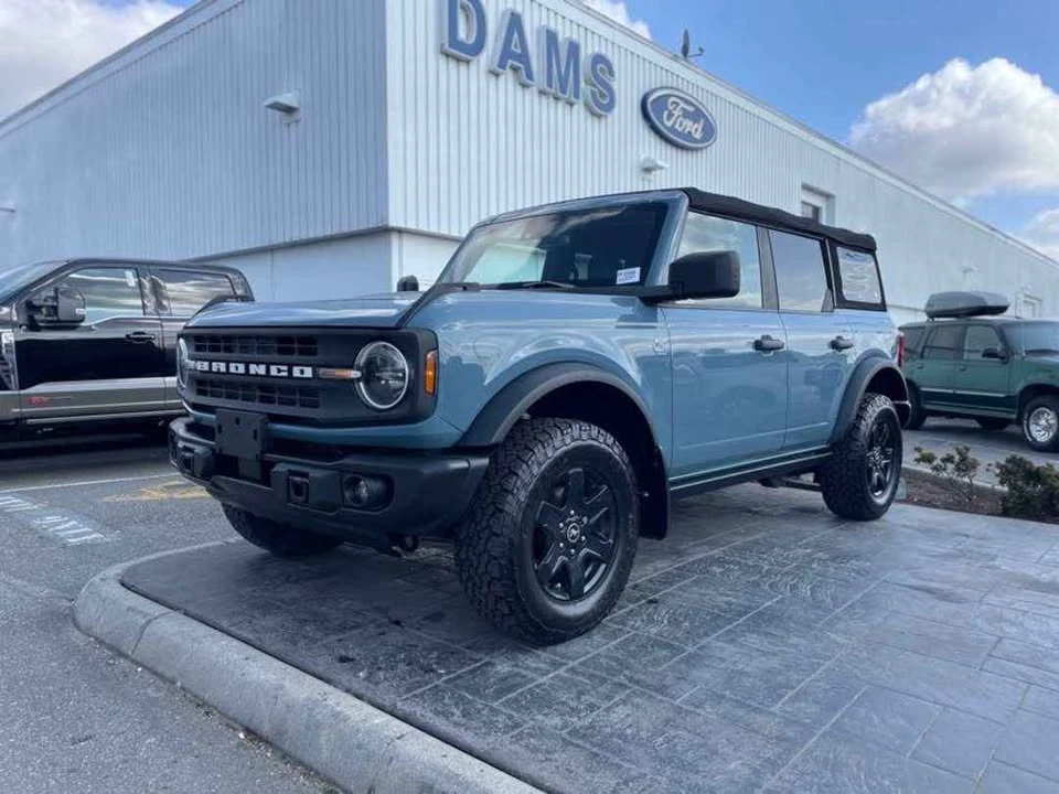 2022 Ford Bronco 6th Gen - Image 4 of 16