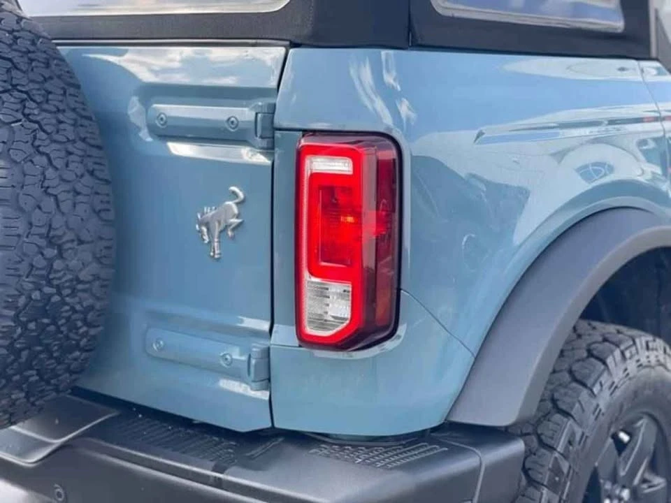 2022 Ford Bronco 6th Gen - Image 8 of 16