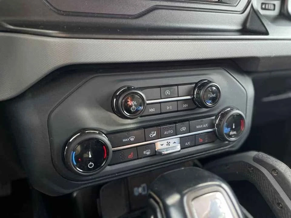 2022 Ford Bronco 6th Gen - Image 19 of 20