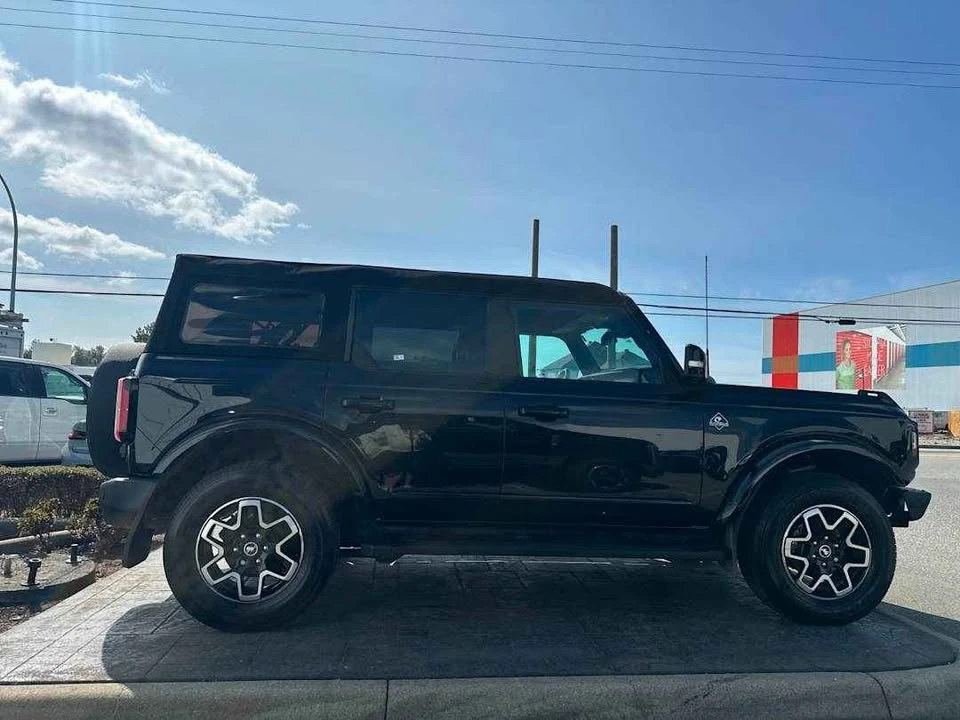 2022 Ford Bronco 6th Gen - Image 2 of 19