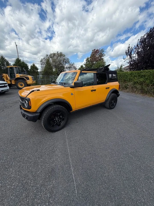 2022 Ford Bronco 6th Gen - Image 9 of 9