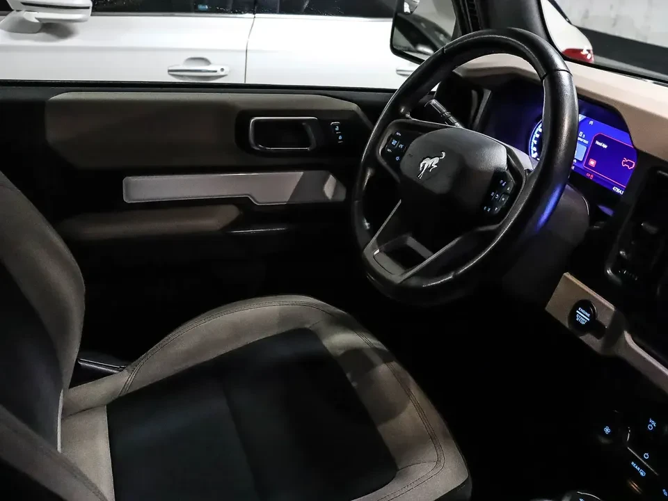 2022 Ford Bronco 6th Gen - Image 19 of 20