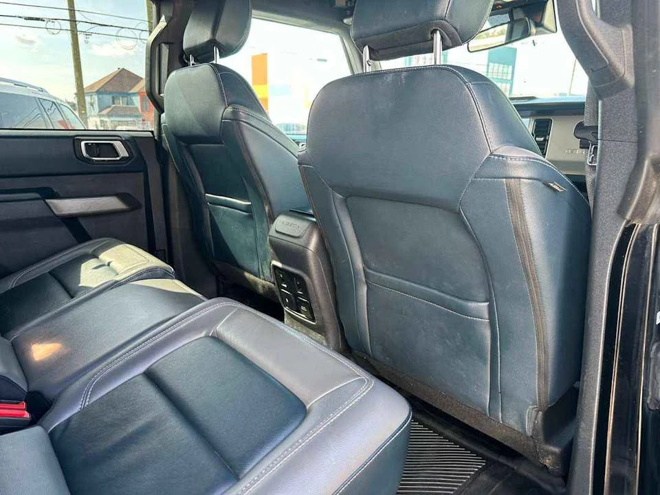 2022 Ford Bronco 6th Gen - Image 18 of 19