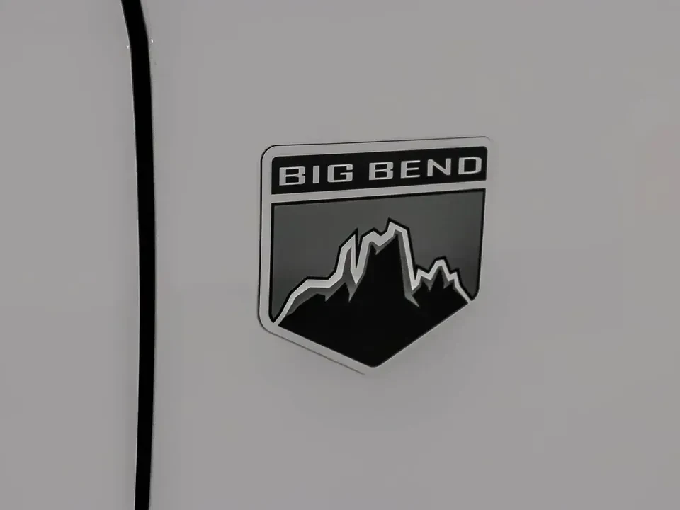 2022 Ford Bronco 6th Gen - Image 4 of 20