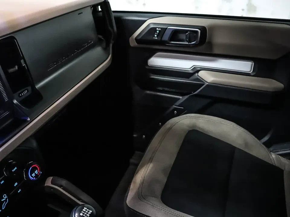 2022 Ford Bronco 6th Gen - Image 18 of 20