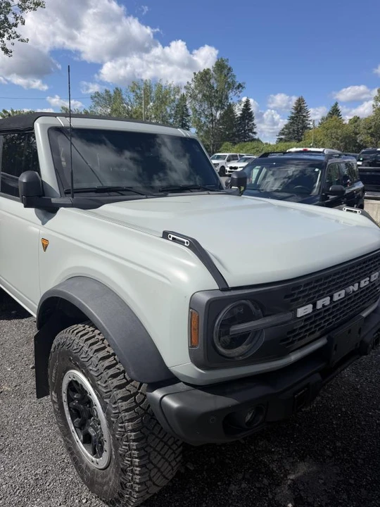 2022 Ford Bronco 6th Gen - Image 2 of 5