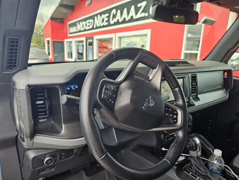 2022 Ford Bronco 6th Gen - Image 10 of 15