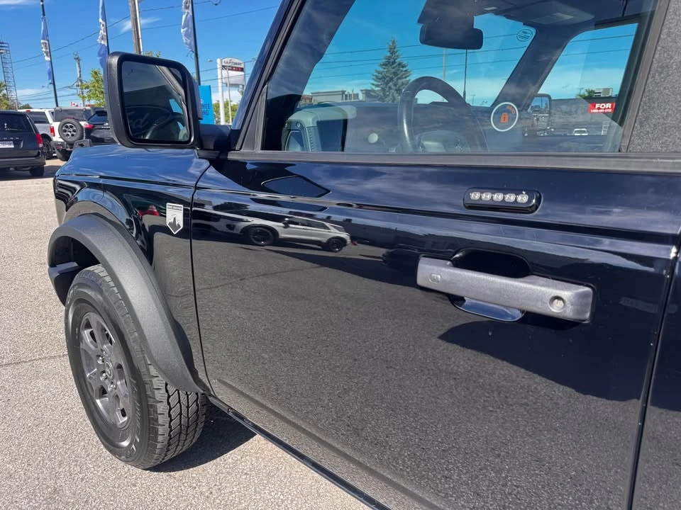 2022 Ford Bronco 6th Gen - Image 9 of 18