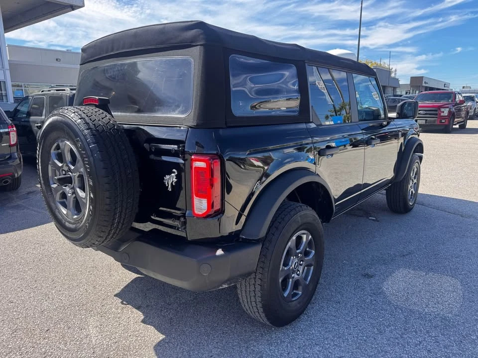 2022 Ford Bronco 6th Gen - Image 8 of 18