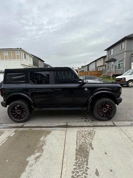 2022 Ford Bronco 6th Gen - Image 12 of 13