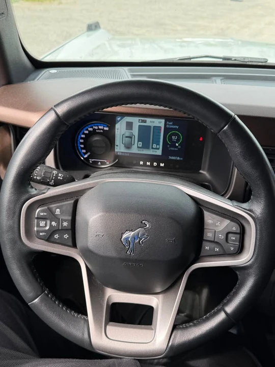 2022 Ford Bronco 6th Gen - Image 10 of 16