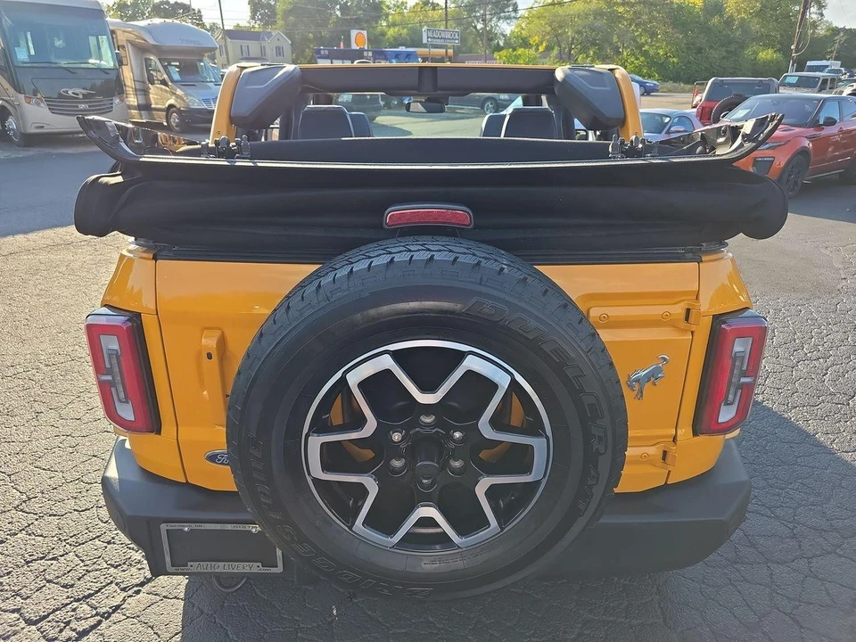 2022 Ford Bronco 6th Gen - Image 14 of 29