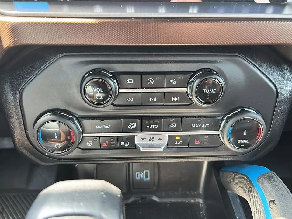 2022 Ford Bronco 6th Gen - Image 15 of 20