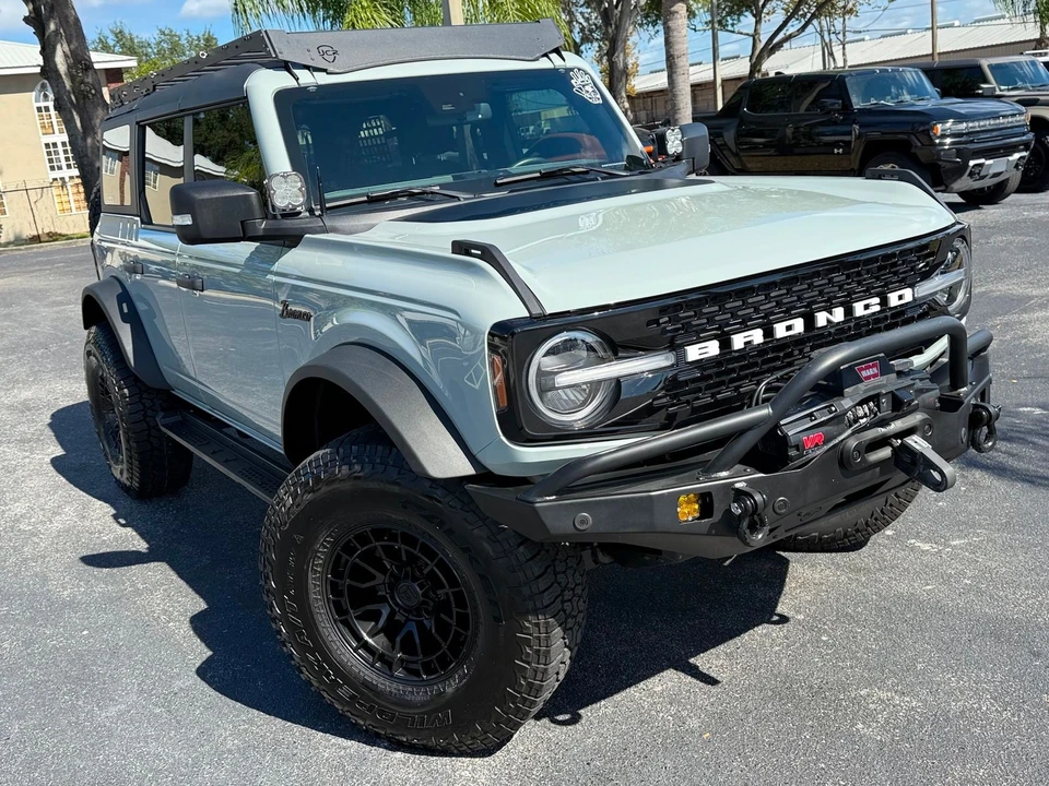 2022 Ford Bronco 6th Gen - Image 3 of 12
