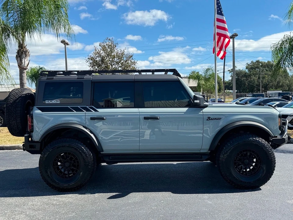 2022 Ford Bronco 6th Gen - Image 5 of 12