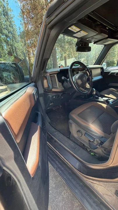2022 Ford Bronco 6th Gen - Image 9 of 12