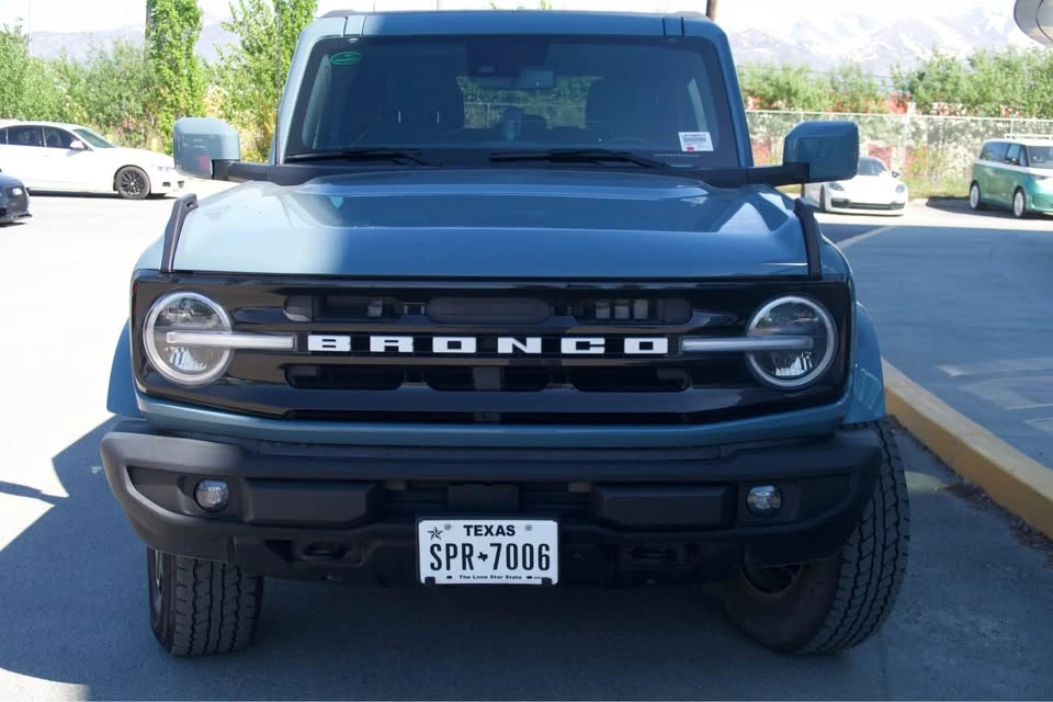 2022 Ford Bronco 6th Gen - Image 2 of 14