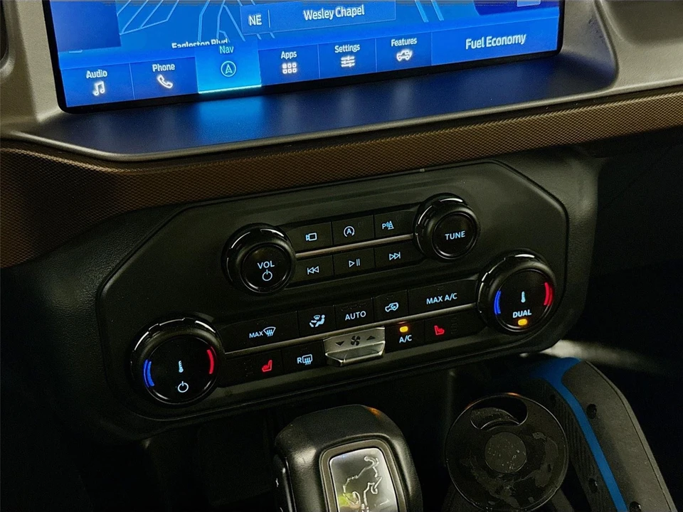 2022 Ford Bronco 6th Gen - Image 16 of 21