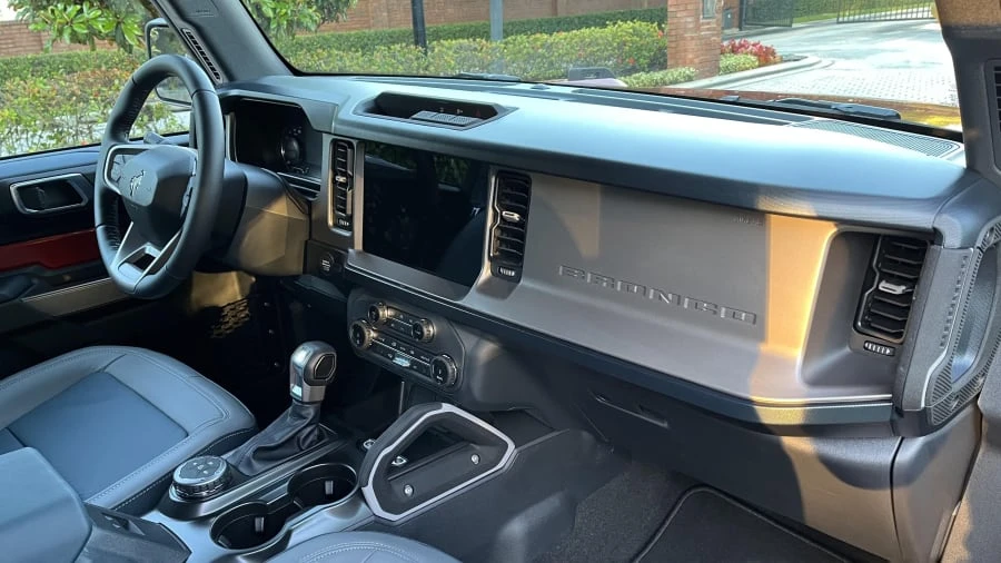 2022 Ford Bronco 6th Gen - Image 7 of 15