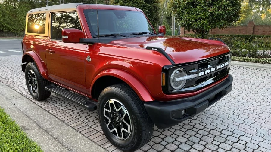 2022 Ford Bronco 6th Gen - Image 12 of 15
