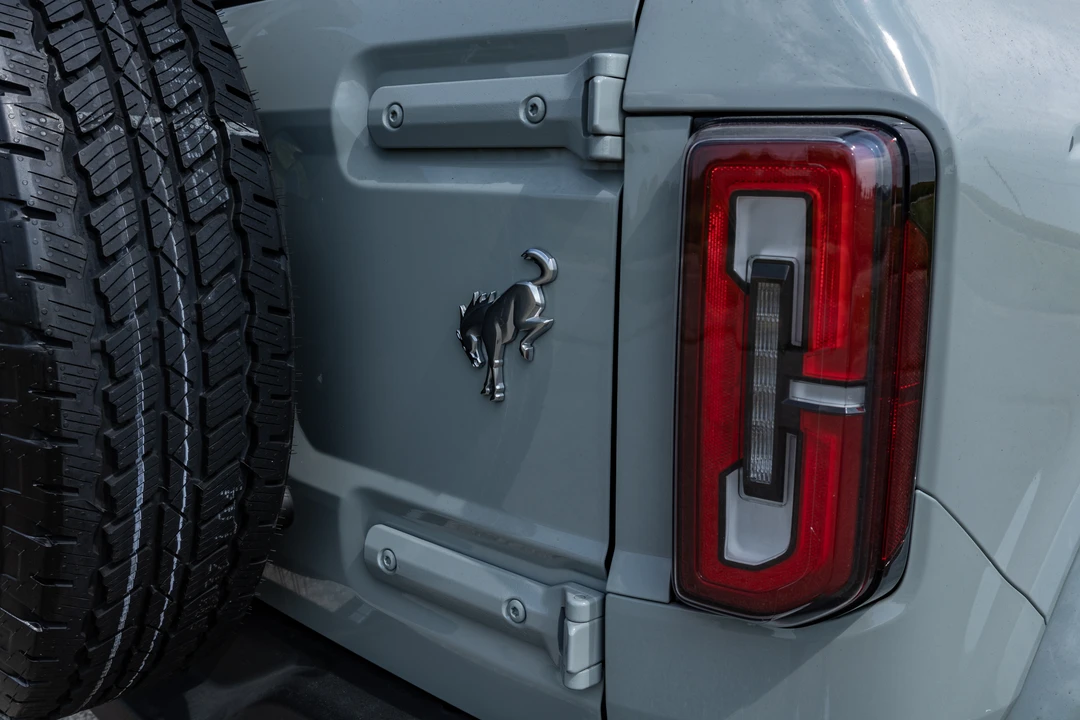 2022 Ford Bronco 6th Gen - Image 12 of 31