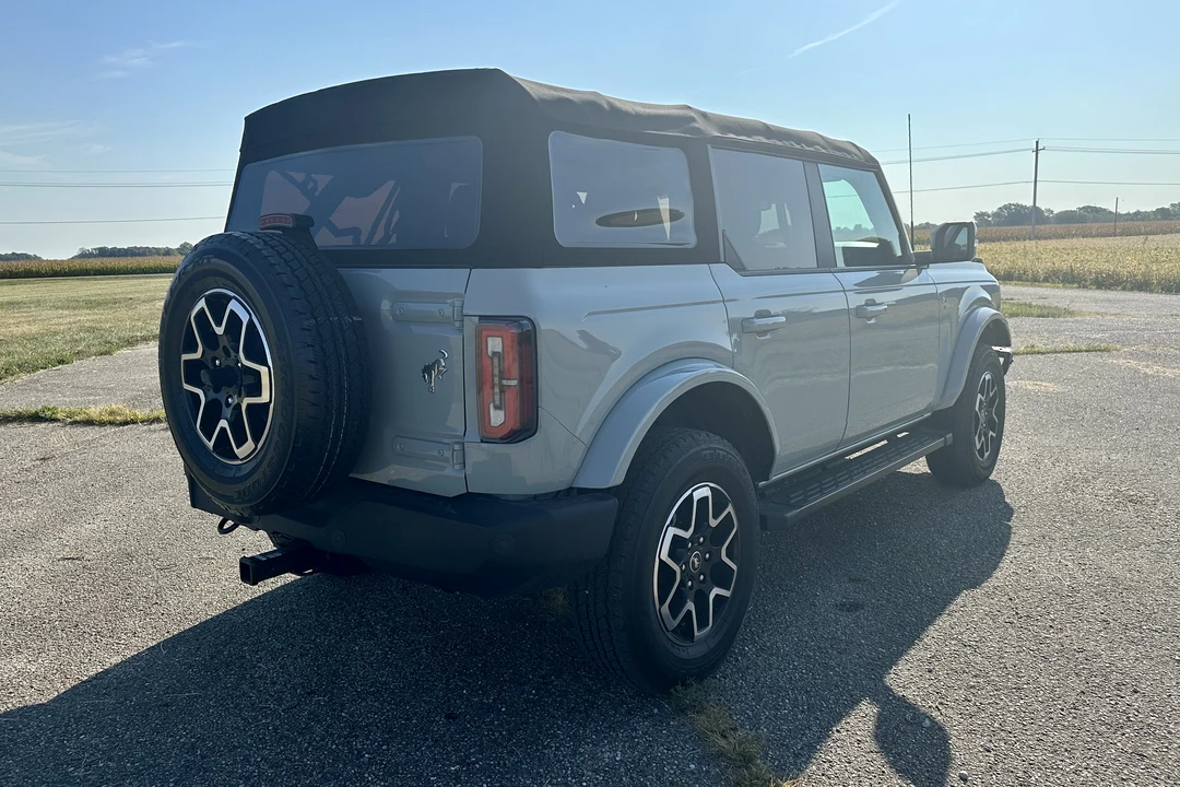 2022 Ford Bronco 6th Gen - Image 3 of 31