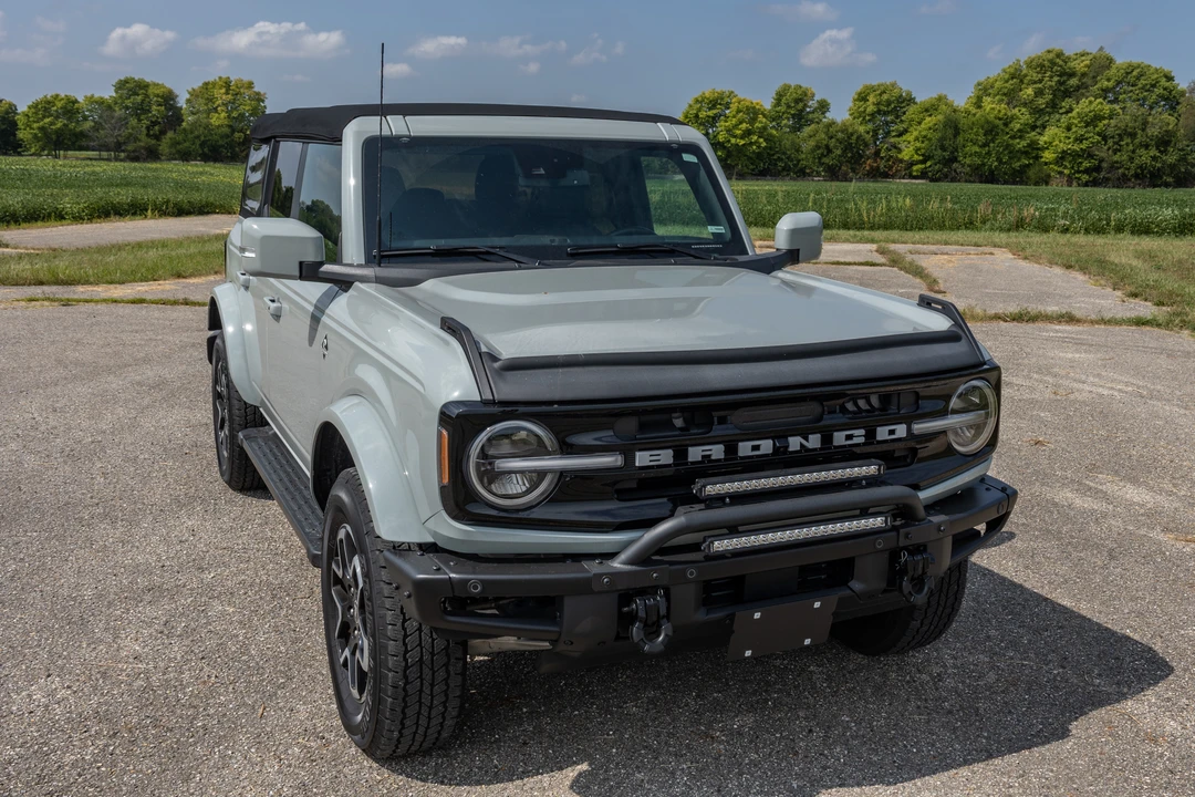 2022 Ford Bronco 6th Gen - Image 9 of 31
