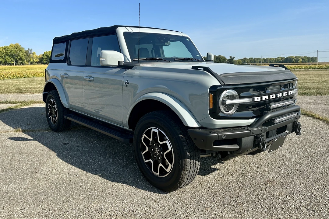 2022 Ford Bronco 6th Gen - Image 10 of 31