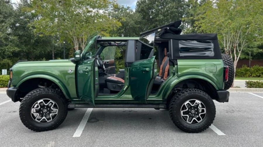 2022 Ford Bronco 6th Gen - Image 4 of 24