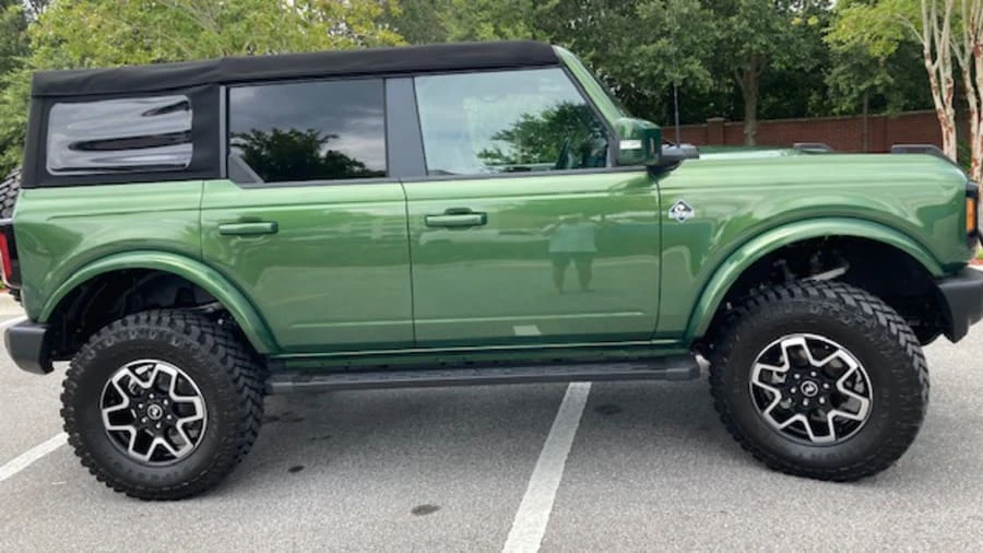 2022 Ford Bronco 6th Gen - Image 18 of 24