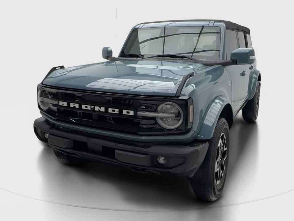 2022 Ford Bronco 6th Gen - Image 4 of 31