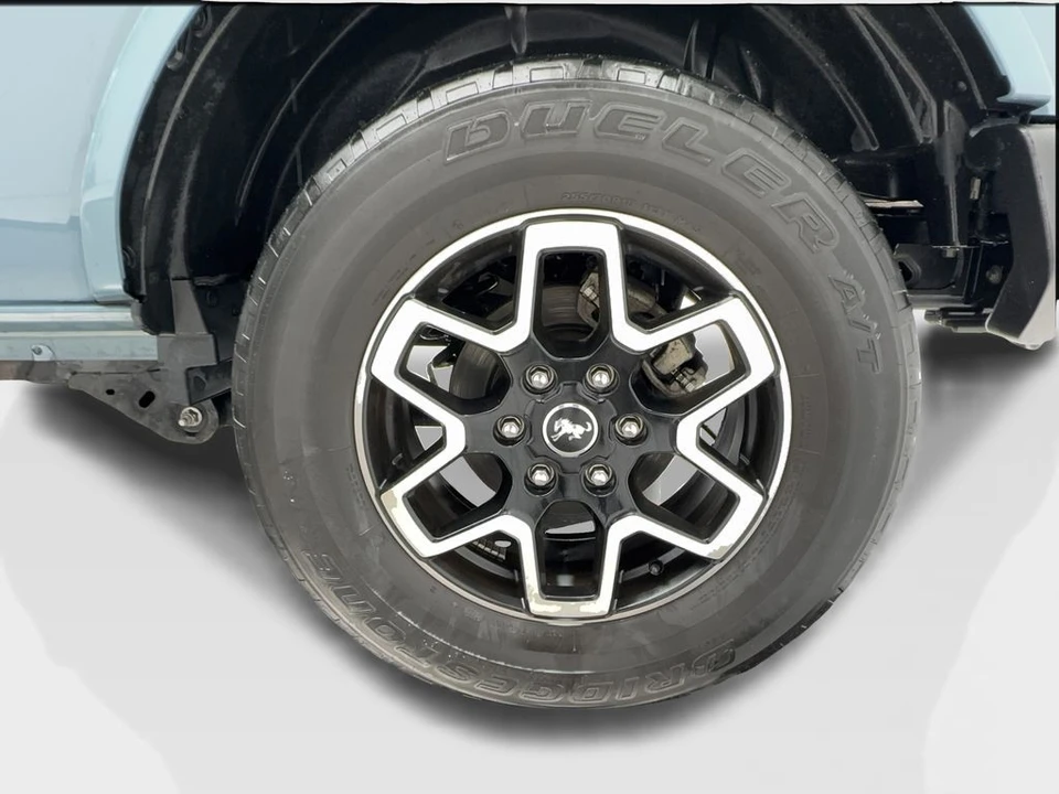 2022 Ford Bronco 6th Gen - Image 11 of 31
