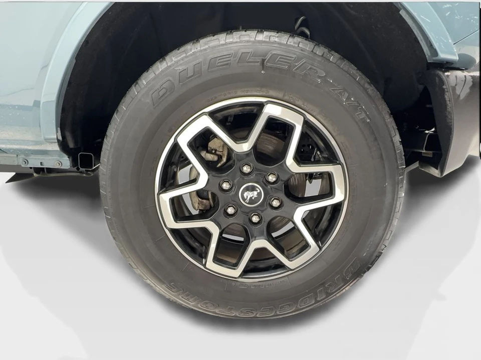 2022 Ford Bronco 6th Gen - Image 13 of 31